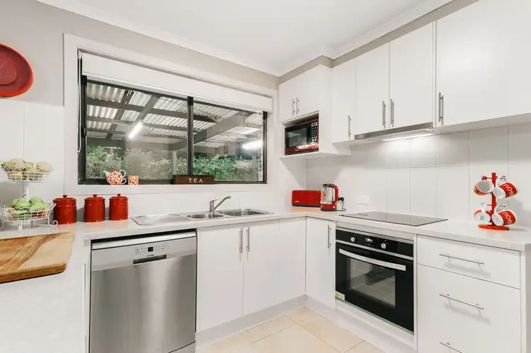 Third view of Homely house listing, 15 Rosalie Court, Pakenham VIC 3810