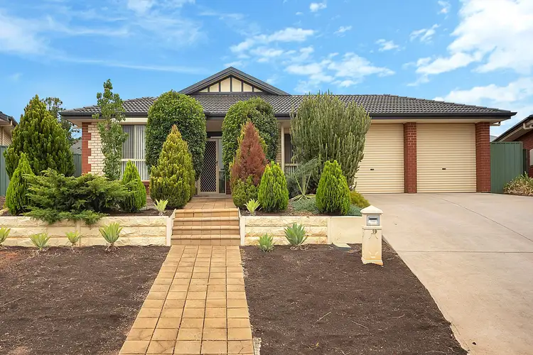 Second view of Homely house listing, 19 Robin Circuit, Hewett SA 5118