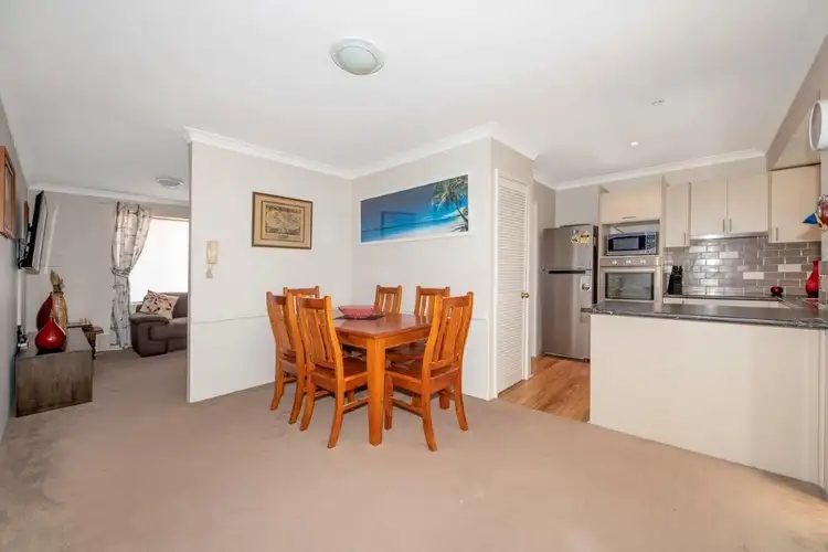2/7 Harman Road, Sorrento WA 6020