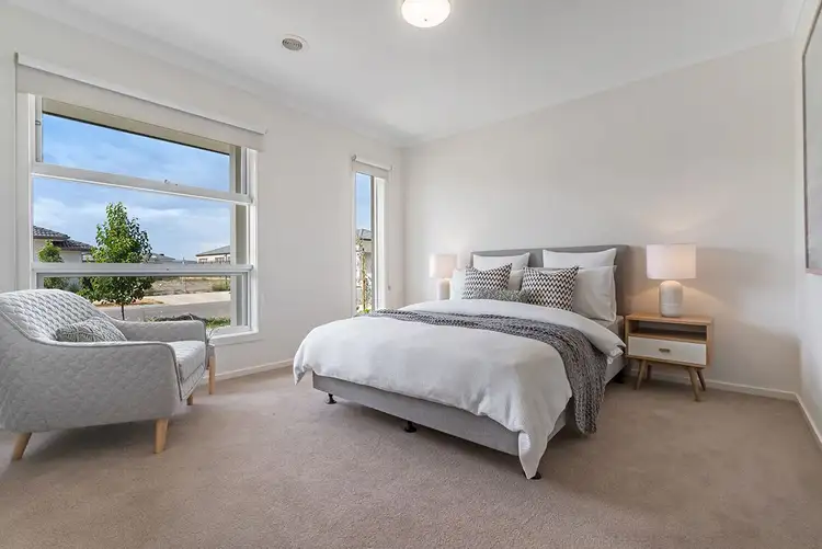Second view of Homely house listing, 32 Banjolina Circuit, Craigieburn VIC 3064