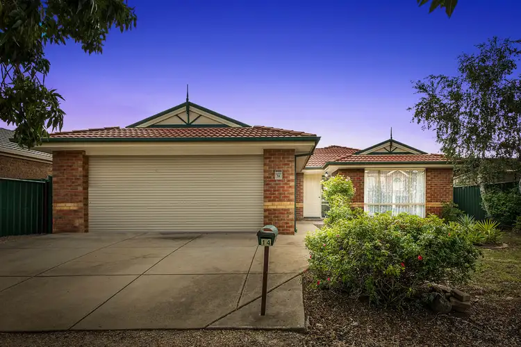14 Woodbridge Place, Burnside VIC 3023