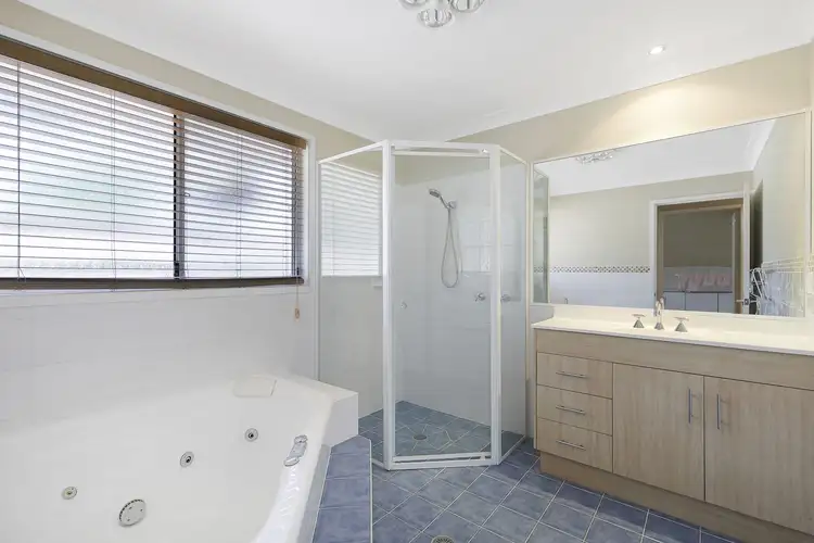 Sixth view of Homely house listing, 7 Lachlan Place, Berkeley Vale NSW 2261
