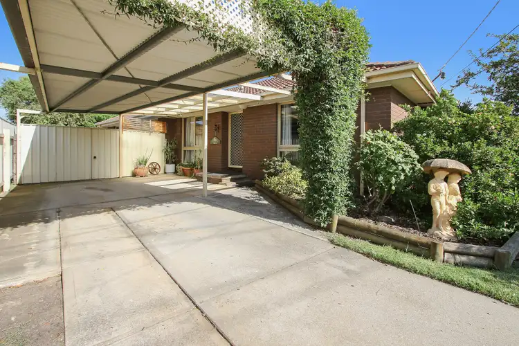 2 Burns Court, West Wodonga VIC 3690