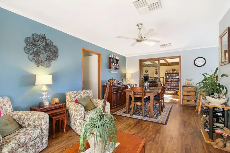 Sixth view of Homely house listing, 2 Burns Court, West Wodonga VIC 3690