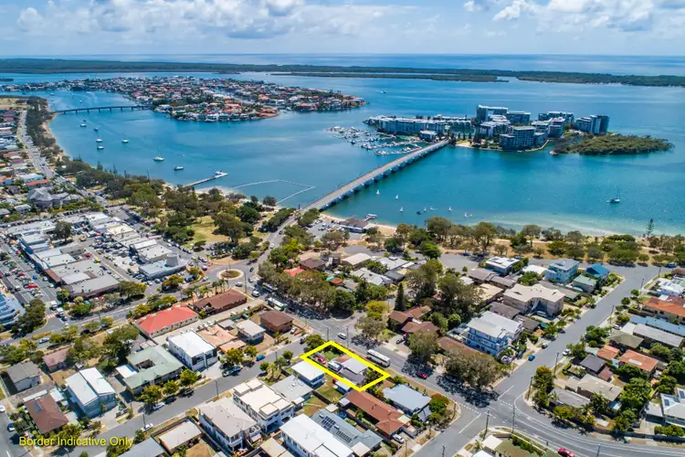 20 Milton Avenue, Paradise Point QLD 4216