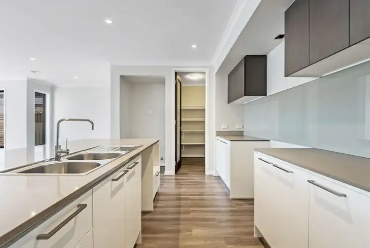 Fourth view of Homely house listing, 22 Featherwood Crescent, Craigieburn VIC 3064
