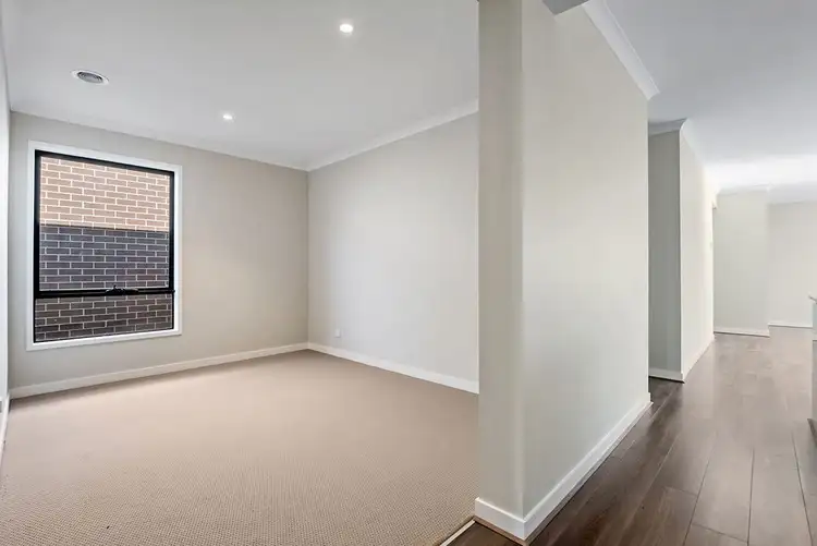 Sixth view of Homely house listing, 22 Featherwood Crescent, Craigieburn VIC 3064