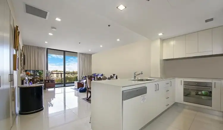 605/34 'Victoria Towers', Scarborough Street, Southport QLD 4215