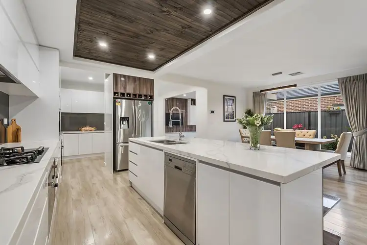Seventh view of Homely house listing, 62 Streamside Drive, Craigieburn VIC 3064