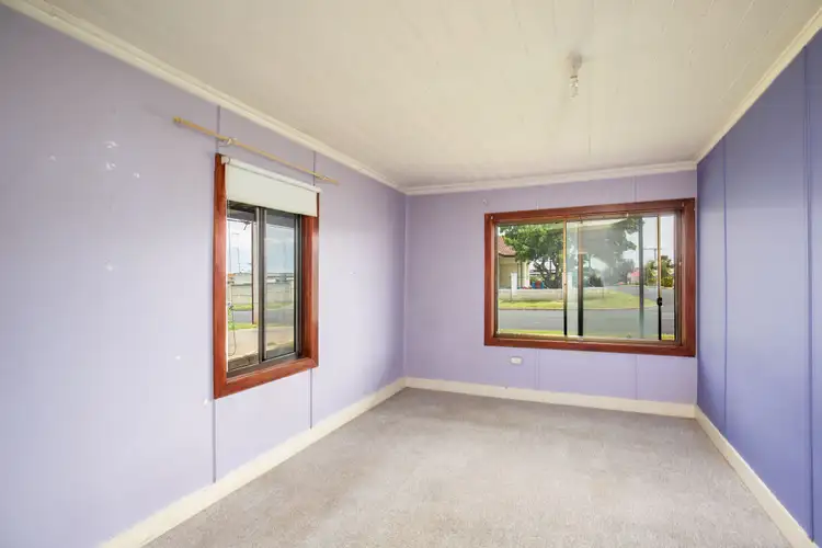 Fifth view of Homely house listing, 4 Kurrajong Street, Mount Gambier SA 5290