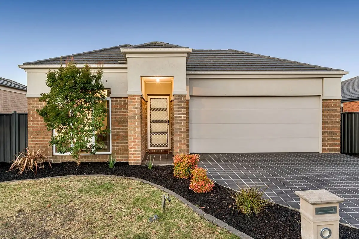 Main view of Homely house listing, 61 Mareeba Way, Craigieburn VIC 3064