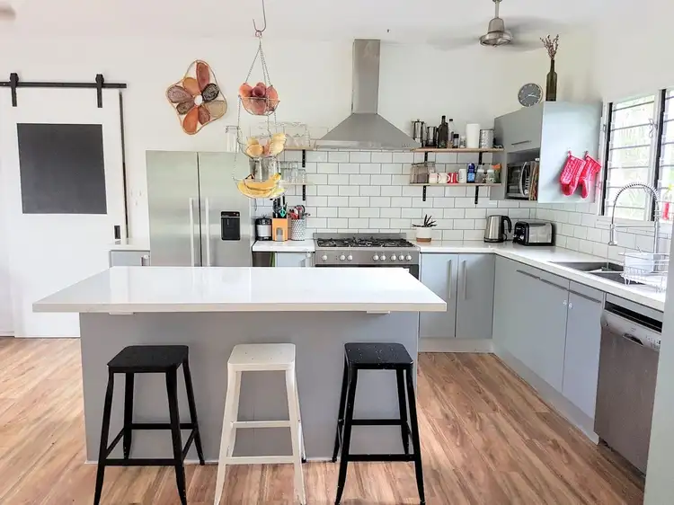 11 Raffles Road, Gray NT 830