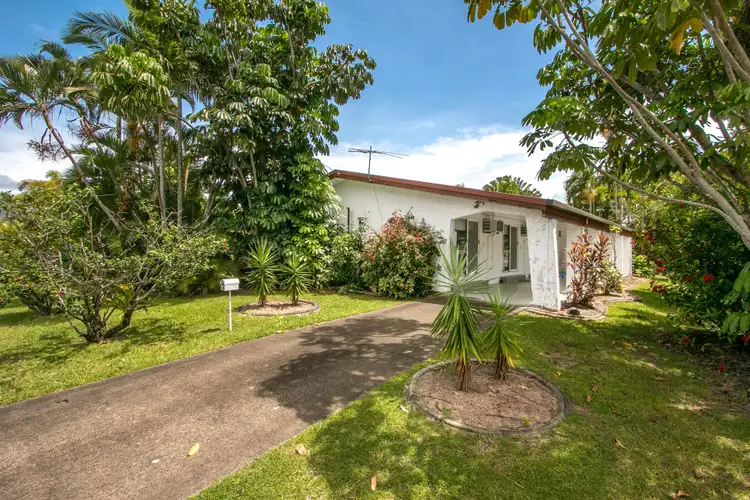 16 Cayley Street, Trinity Beach QLD 4879