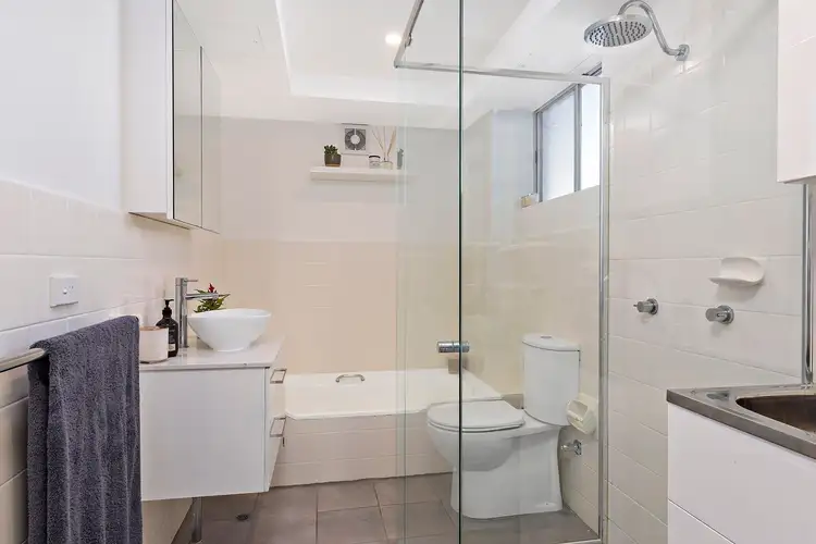 Fourth view of Homely unit listing, 6/42 View Street, Chatswood NSW 2067