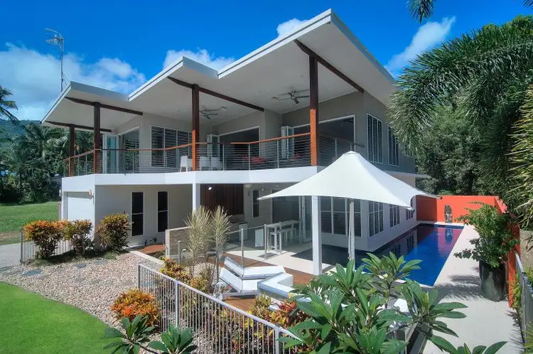30 Oak Street, Oak Beach QLD 4877