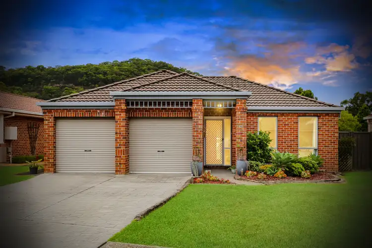 25 Manooka Road, Point Clare NSW 2250
