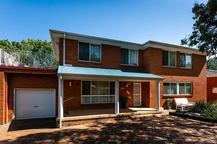 136 Coronation Drive, Orange NSW 2800
