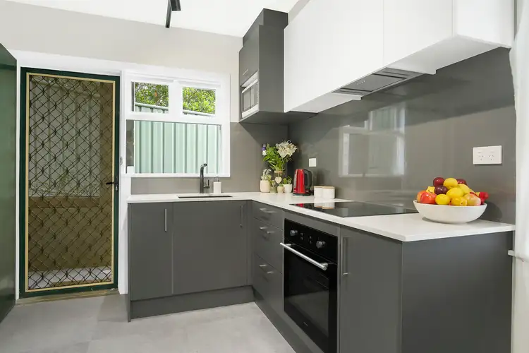 Main view of Homely unit listing, 6/54 Mount Keira Road, West Wollongong NSW 2500