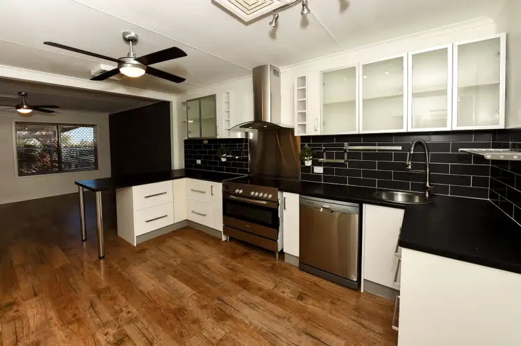 Second view of Homely house listing, 42 Hunt Way, Bulgarra WA 6714