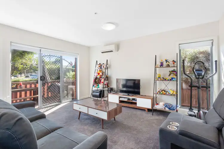 2/35 Rosstown Road, Carnegie VIC 3163