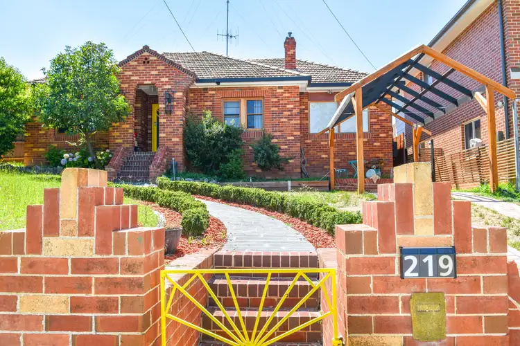 219 Hope Street, Bathurst NSW 2795