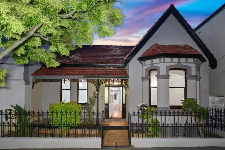 11 Holmwood Street, Newtown NSW 2042