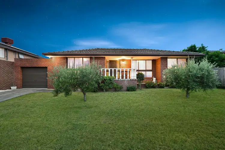 2 Rawdon Hill Drive, Dandenong North VIC 3175