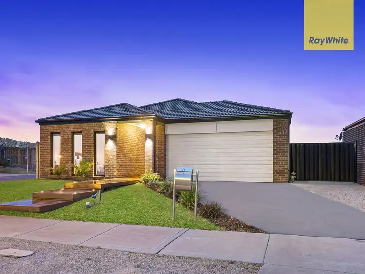 21 Leyana Crescent, Brookfield VIC 3338