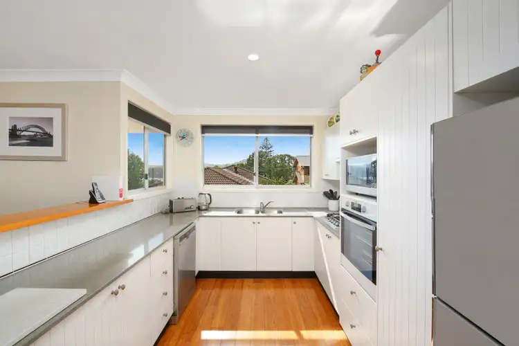 Fourth view of Homely house listing, 1/72a View Parade, Saratoga NSW 2251