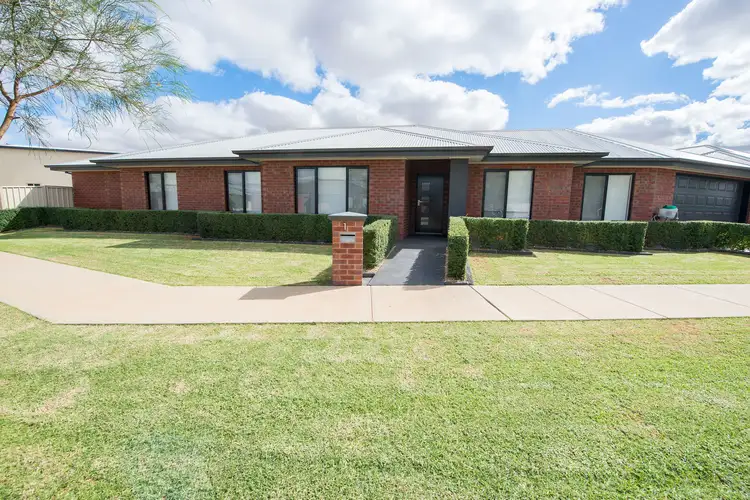 1 Scarlet Street, Swan Hill VIC 3585