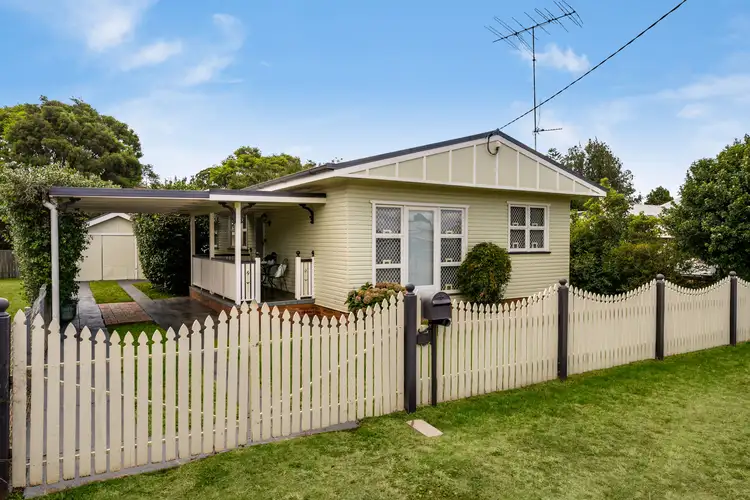 1 Bernard Street, Newtown QLD 4350