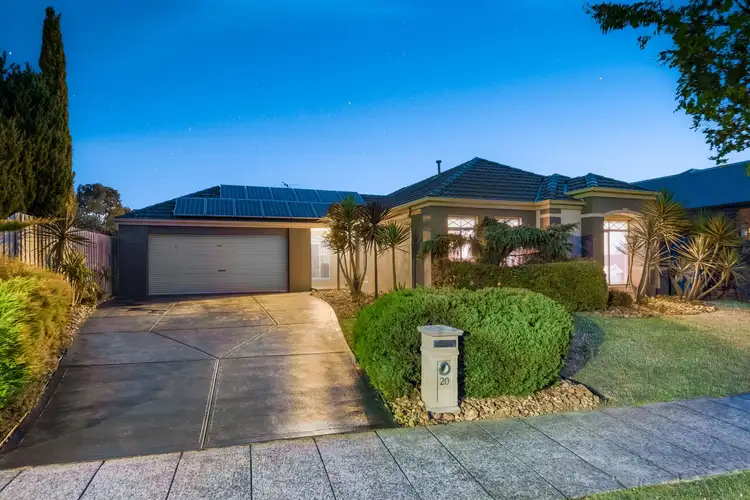 20 Baynton Crescent, Lynbrook VIC 3975