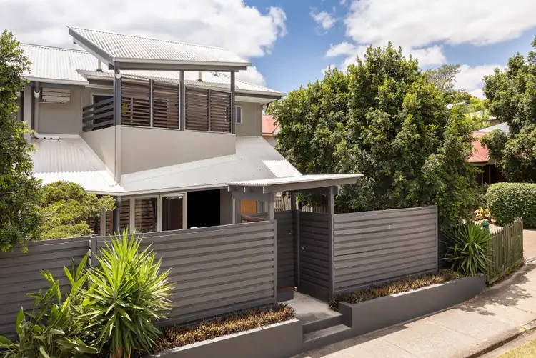 1/121 Hawthorne Road, Hawthorne QLD 4171