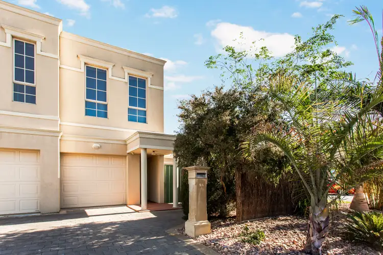 18 Gairdner Lane, Mawson Lakes SA 5095
