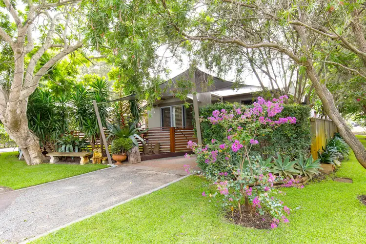41 Mermaid Avenue, Hawks Nest NSW 2324