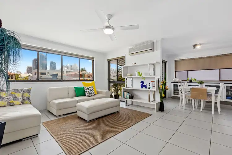 Fifth view of Homely unit listing, 5/12 Rosewood Avenue, Broadbeach QLD 4218