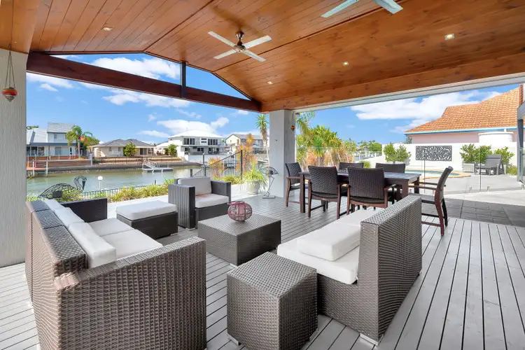 142 Sundance Way, Runaway Bay QLD 4216