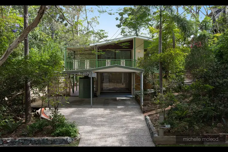 2 Clarina Street, Chapel Hill QLD 4069