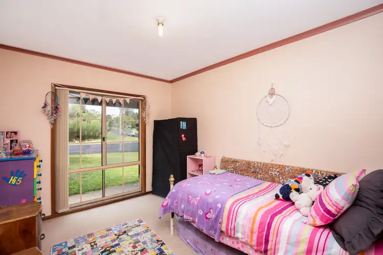 Sixth view of Homely house listing, 1 Noora Court, Mount Gambier SA 5290