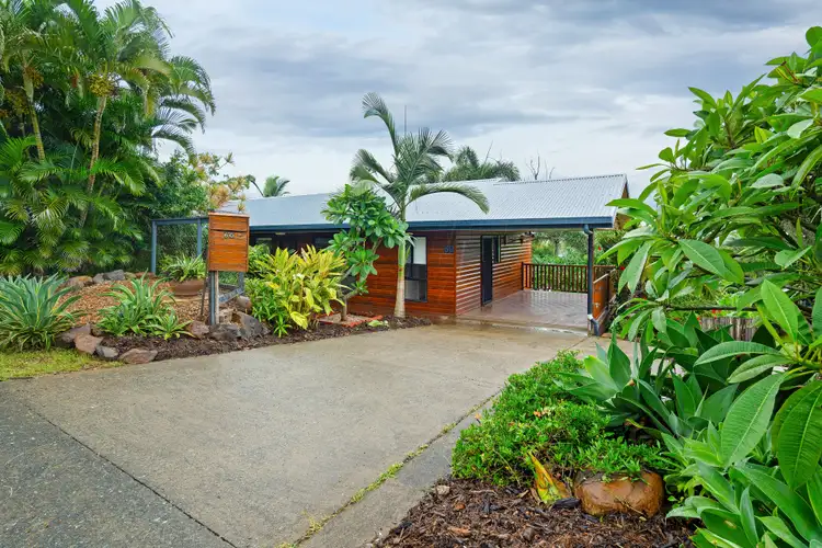 60 Country Road, Cannonvale QLD 4802