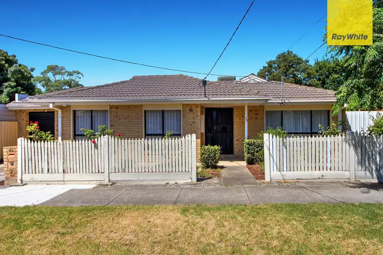 1A Station Avenue, St Albans VIC 3021