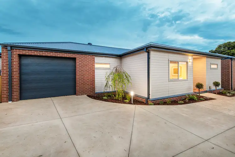 2/6 Graham Avenue, Kilsyth VIC 3137