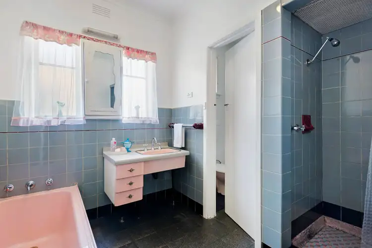 Seventh view of Homely house listing, 17 Torquay Avenue, Chadstone VIC 3148