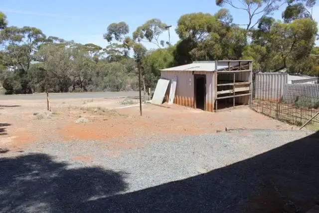 Fifth view of Homely house listing, 10 Sandalwood Lane, Kambalda East WA 6442