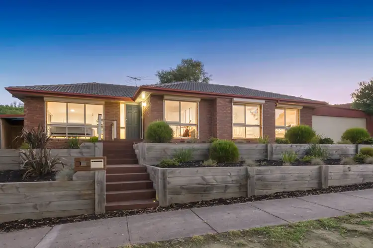 80 Raphael Crescent, Frankston VIC 3199