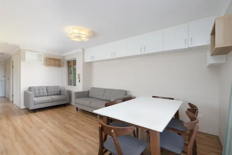Main view of Homely unit listing, 5/15 Gloucester Road, Hurstville NSW 2220