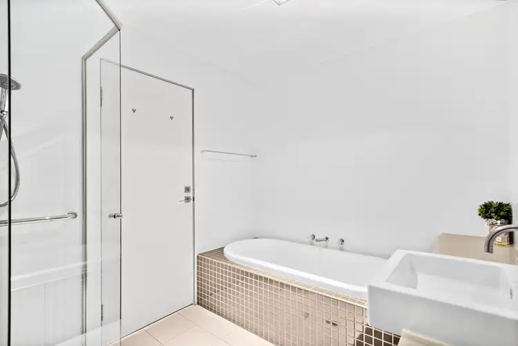 Sixth view of Homely unit listing, 4/19-21 Gipps Street, Wollongong NSW 2500