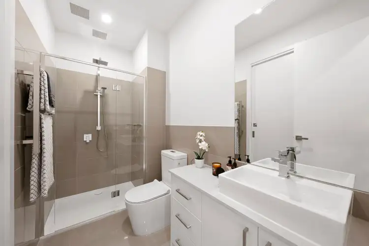 Sixth view of Homely townhouse listing, 4/13 Whitehorse Road, Blackburn VIC 3130