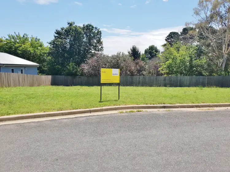 17 Malone Street, Braidwood NSW 2622