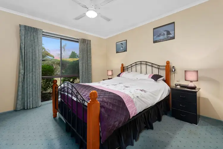 Fifth view of Homely house listing, 10 Lincoln Avenue, Bayswater VIC 3153
